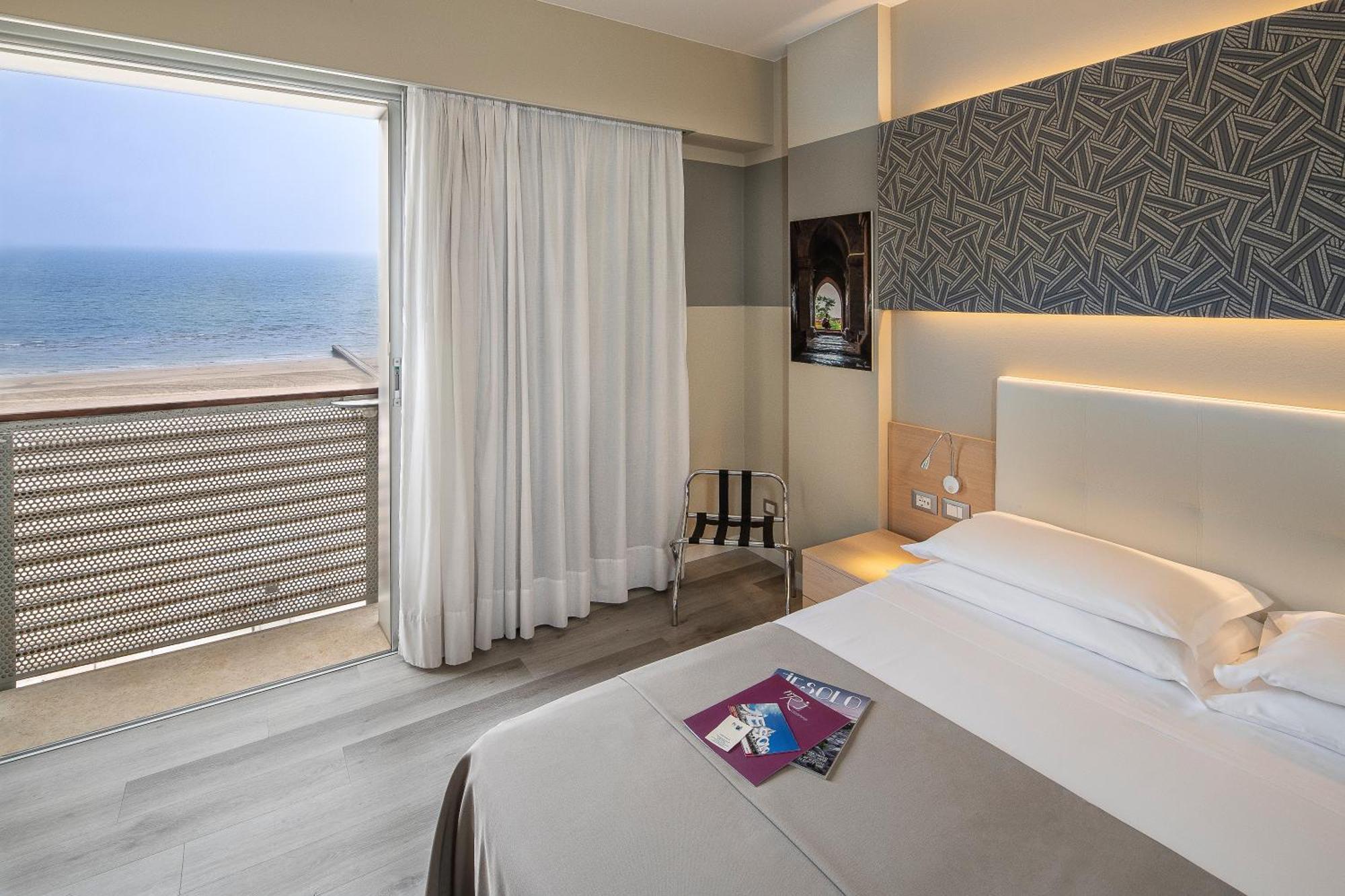 Rosanna Hotel 3*